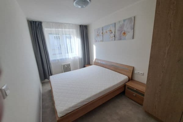 Pronájem bytu 2+1 42 m², Zengrova, Praha Pronájem bytu 2+1 42 m², Zengrova, Praha