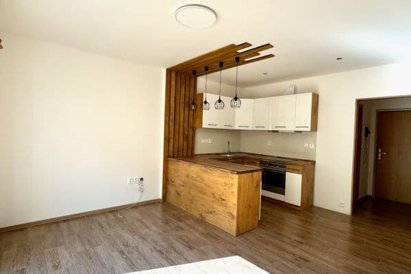Pronájem bytu 3+kk 48 m², Zbraslavice Pronájem bytu 3+kk 48 m², Zbraslavice