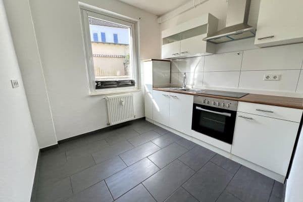 Pronájem bytu 1+1 30 m², Untergrünewalder Straße 28, Wuppertal Pronájem bytu 1+1 30 m², Untergrünewalder Straße 28, Wuppertal