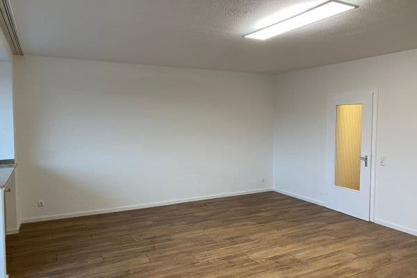 Pronájem bytu 3+1 96 m², Virchowstrasse 17, Siegen, Severní Porýní-Vestfálsko Pronájem bytu 3+1 96 m², Virchowstrasse 17, Siegen, Severní Porýní-Vestfálsko