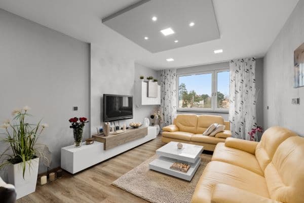 Prodej bytu 4+1 78 m², Cyrila Boudy, Slaný Prodej bytu 4+1 78 m², Cyrila Boudy, Slaný