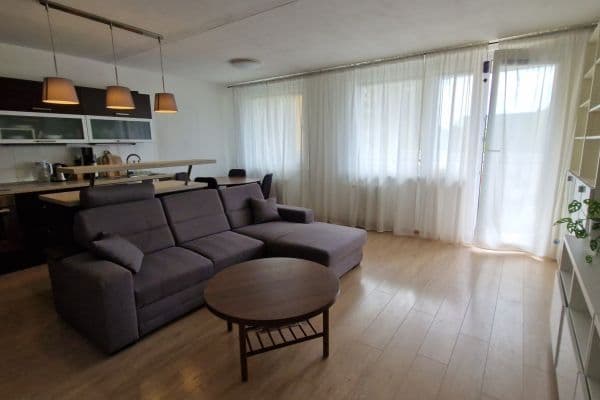 Prodej bytu 3+kk 71 m², Murmanská, Praha Prodej bytu 3+kk 71 m², Murmanská, Praha