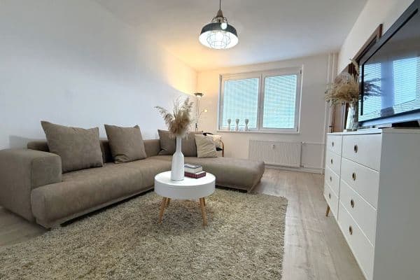 Pronájem bytu 3+1 68 m², Studená, Ružinov Pronájem bytu 3+1 68 m², Studená, Ružinov