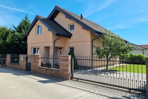 Prodej domu 187 m², pozemek 429 m², Achátová, Studené Prodej domu 187 m², pozemek 429 m², Achátová, Studené