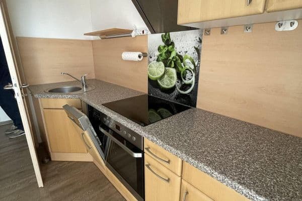 Pronájem bytu 3+1 72 m², Hauptstr. 34, Helmstedt, Dolní Sasko Pronájem bytu 3+1 72 m², Hauptstr. 34, Helmstedt, Dolní Sasko