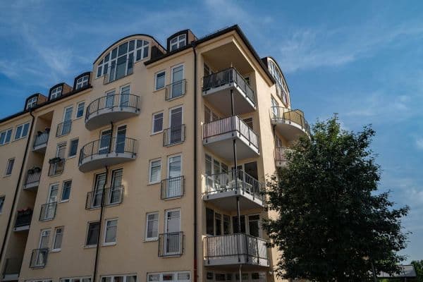 Prodej bytu 3+1 69 m², Bischofstraße 23, Leipzig, Sasko Prodej bytu 3+1 69 m², Bischofstraße 23, Leipzig, Sasko