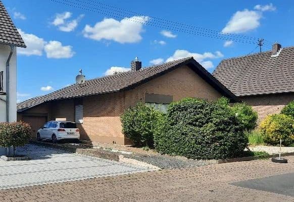 Prodej domu 135 m², pozemek 520 m², Niederkassel Prodej domu 135 m², pozemek 520 m², Niederkassel
