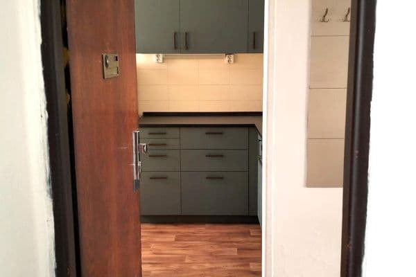 Prodej bytu 1+1 41 m², Na Zbořenci, Praha Prodej bytu 1+1 41 m², Na Zbořenci, Praha