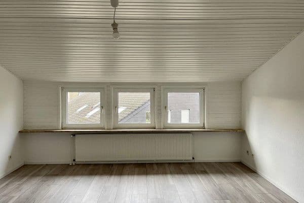 Pronájem bytu 3+1 77 m², Paderborn, Severní Porýní-Vestfálsko Pronájem bytu 3+1 77 m², Paderborn, Severní Porýní-Vestfálsko