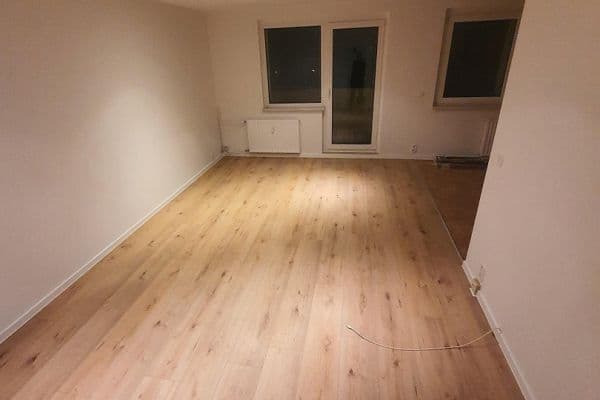 Pronájem bytu 3+1 68 m², Friedensstr. 18c, Bestensee Pronájem bytu 3+1 68 m², Friedensstr. 18c, Bestensee