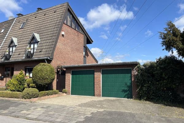 Prodej domu 167 m², pozemek 700 m², Duisburg Prodej domu 167 m², pozemek 700 m², Duisburg