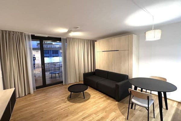 Pronájem bytu 1+1 40 m², Leipziger Straße 35A, Dresden, Sasko Pronájem bytu 1+1 40 m², Leipziger Straße 35A, Dresden, Sasko