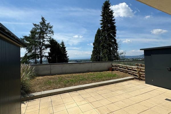 Pronájem bytu 2+1 41 m², Moosbrunnweg 1, Graz Pronájem bytu 2+1 41 m², Moosbrunnweg 1, Graz