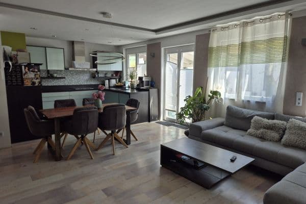 Prodej domu 140 m², pozemek 530 m², Winterbach Prodej domu 140 m², pozemek 530 m², Winterbach