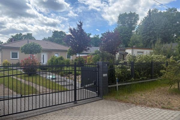 Prodej domu 116 m², pozemek 1.080 m², Zossen Prodej domu 116 m², pozemek 1.080 m², Zossen