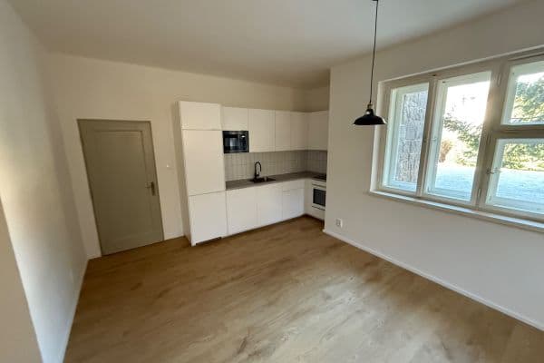 Pronájem bytu 3+kk 77 m², V Holešovičkách, Praha Pronájem bytu 3+kk 77 m², V Holešovičkách, Praha