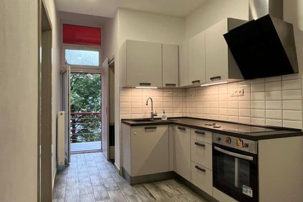 Pronájem bytu 2+1 59 m², Jeseniova, Praha, Praha Pronájem bytu 2+1 59 m², Jeseniova, Praha, Praha