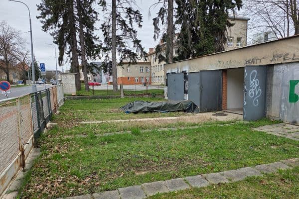 Pronájem garáže 16 m², Jungmannova, Brno Pronájem garáže 16 m², Jungmannova, Brno