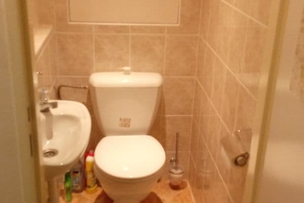 Prodej bytu 2+kk 42 m², Teplická, Praha Prodej bytu 2+kk 42 m², Teplická, Praha