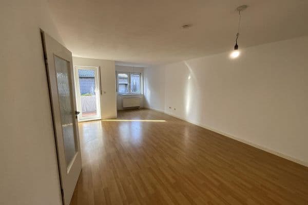 Pronájem bytu 2+1 61 m², Köln, Severní Porýní-Vestfálsko Pronájem bytu 2+1 61 m², Köln, Severní Porýní-Vestfálsko