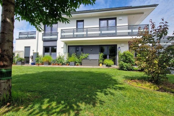 Prodej domu 300 m², pozemek 782 m², Schildow Prodej domu 300 m², pozemek 782 m², Schildow