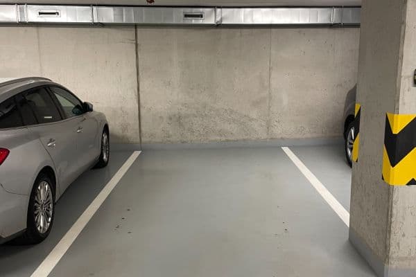 Pronájem garáže 13 m², Pod Barvířkou, Praha Pronájem garáže 13 m², Pod Barvířkou, Praha