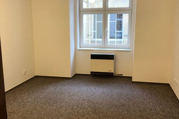 Pronájem bytu 1+kk 30 m², Oblouková, Praha Pronájem bytu 1+kk 30 m², Oblouková, Praha