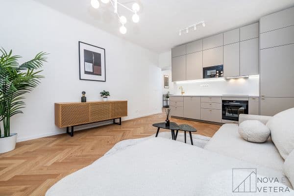 Prodej bytu 4+kk 76 m², Kolátorova, Praha Prodej bytu 4+kk 76 m², Kolátorova, Praha