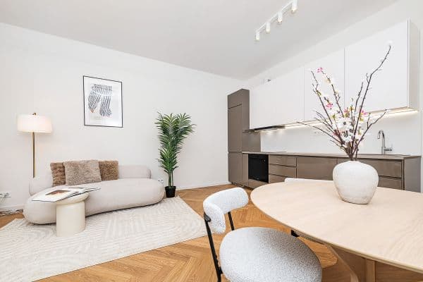 Prodej bytu 2+kk 53 m², Kralická, Praha Prodej bytu 2+kk 53 m², Kralická, Praha