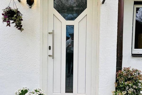 Pronájem domu 110 m², pozemek 102 m², Leopoldstraße 217, München, Bavorsko Pronájem domu 110 m², pozemek 102 m², Leopoldstraße 217, München, Bavorsko