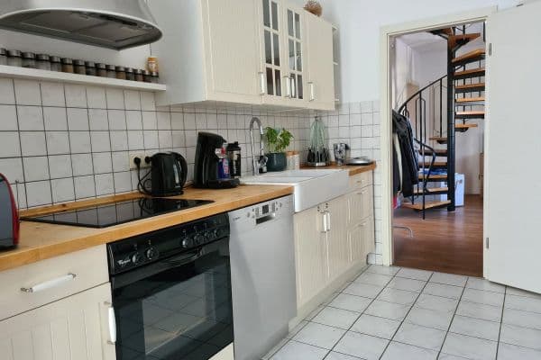 Pronájem bytu 3+1 114 m², Neuss Pronájem bytu 3+1 114 m², Neuss