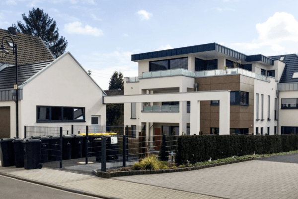 Prodej bytu 5+kk 226 m², Lambertusstr. 36, Troisdorf Prodej bytu 5+kk 226 m², Lambertusstr. 36, Troisdorf