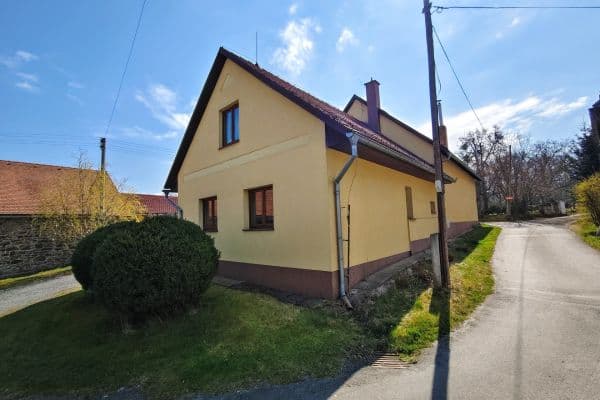 Prodej domu 206 m², pozemek 1.450 m², U Dálnice, Říčany Prodej domu 206 m², pozemek 1.450 m², U Dálnice, Říčany