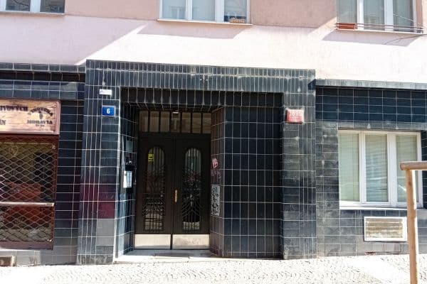 Pronájem nebytového prostoru 51 m², Baranova, Praha Pronájem nebytového prostoru 51 m², Baranova, Praha