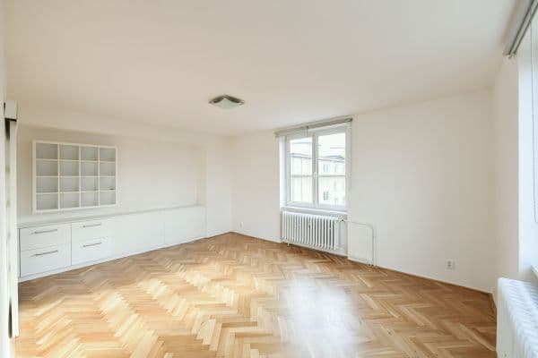 Pronájem bytu 2+kk 53 m², Kafkova, Praha Pronájem bytu 2+kk 53 m², Kafkova, Praha