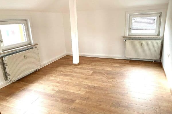 Pronájem bytu 3+1 51 m², Abteissiedlung 9, Oberlungwitz, Sasko Pronájem bytu 3+1 51 m², Abteissiedlung 9, Oberlungwitz, Sasko