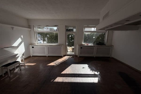 Prodej domu 90 m², pozemek 440 m², Am Forsthaus Gravenbruch 24a, Neu-Isenburg Prodej domu 90 m², pozemek 440 m², Am Forsthaus Gravenbruch 24a, Neu-Isenburg