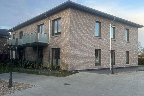 Pronájem bytu 5+1 92 m², Bahnweg 1b, Barßel, Dolní Sasko Pronájem bytu 5+1 92 m², Bahnweg 1b, Barßel, Dolní Sasko