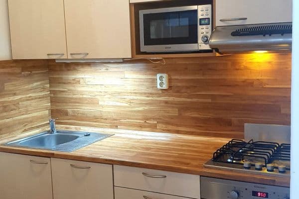 Pronájem bytu 2+kk 45 m², Nad Ohradou, Praha Pronájem bytu 2+kk 45 m², Nad Ohradou, Praha