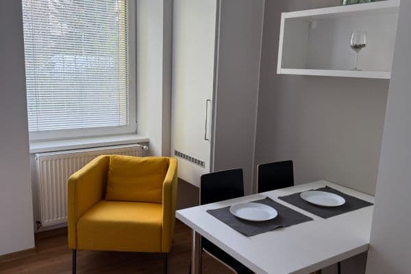 Pronájem nebytového prostoru 27 m², Vlhká, Brno Pronájem nebytového prostoru 27 m², Vlhká, Brno
