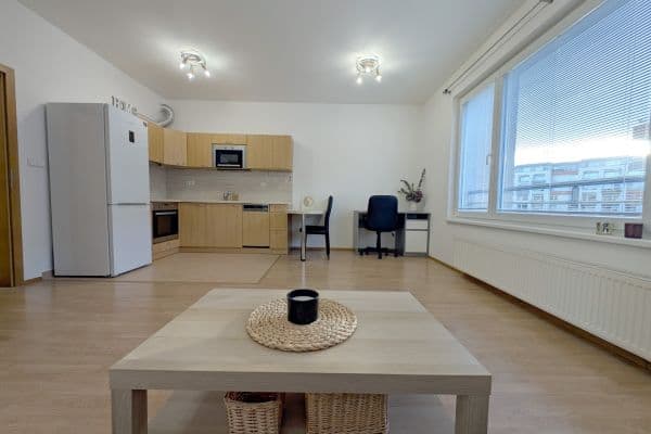 Pronájem bytu 2+kk 55 m², Míšovická, Praha Pronájem bytu 2+kk 55 m², Míšovická, Praha