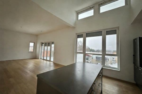 Prodej domu 156 m², pozemek 947 m², Lindenstraße 7c, Teltow Prodej domu 156 m², pozemek 947 m², Lindenstraße 7c, Teltow