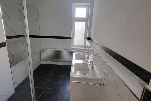Pronájem bytu 3+1 98 m², Leipzig, Sasko Pronájem bytu 3+1 98 m², Leipzig, Sasko