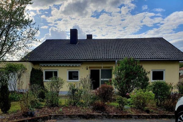 Prodej domu 197 m², pozemek 1.220 m², Buchen (Odenwald), Bádensko-Württembersko Prodej domu 197 m², pozemek 1.220 m², Buchen (Odenwald), Bádensko-Württembersko