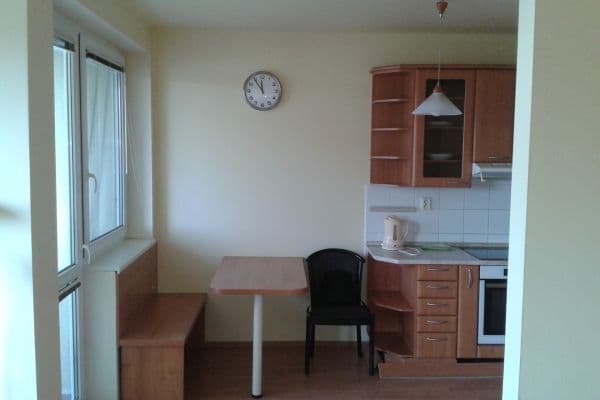 Pronájem bytu 1+kk 49 m², Planét, Bratislava Pronájem bytu 1+kk 49 m², Planét, Bratislava