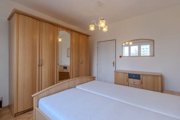 Pronájem bytu 2+1 52 m², Bělehradská, Pronájem bytu 2+1 52 m², Bělehradská,