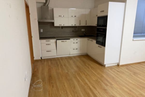Pronájem bytu 3+kk 70 m², Nezamyslova, Písek, Jihočeský kraj Pronájem bytu 3+kk 70 m², Nezamyslova, Písek, Jihočeský kraj