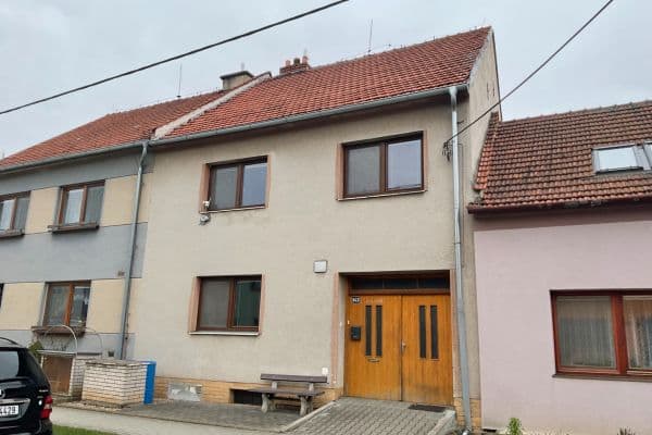 Prodej domu 327 m², pozemek 860 m², Palackého, Újezd u Brna Prodej domu 327 m², pozemek 860 m², Palackého, Újezd u Brna