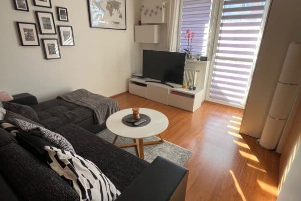 Pronájem bytu 2+kk 45 m², U Kasáren, Mladá Boleslav, Středočeský kraj Pronájem bytu 2+kk 45 m², U Kasáren, Mladá Boleslav, Středočeský kraj