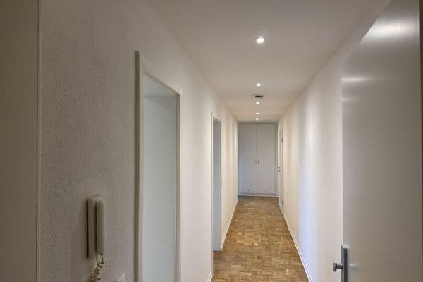 Pronájem bytu 3+1 86 m², Ettlinger Str. 31, Karlsruhe, Bádensko-Württembersko Pronájem bytu 3+1 86 m², Ettlinger Str. 31, Karlsruhe, Bádensko-Württembersko
